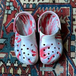 Marble Crocs Size J1